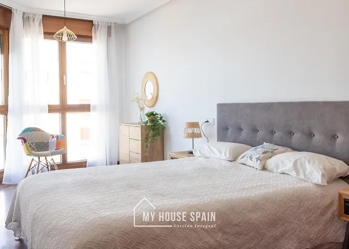 Myhousespain - Playa De Poniente, Con Vistas Al Mar Y Parking Gratuito Gijón